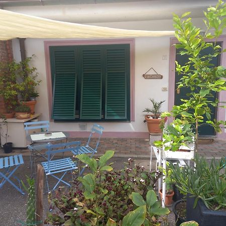 "La Casita", 2 Floors Apartment, Private Parking 1 Car Or 2 Bikes, Air-Cond And Terrace リヴォルノ エクステリア 写真