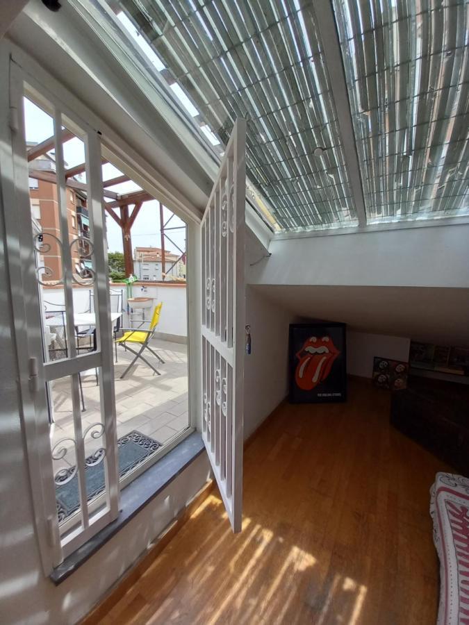 "La Casita", 2 Floors Apartment, Private Parking 1 Car Or 2 Bikes, Air-Cond And Terrace リヴォルノ エクステリア 写真
